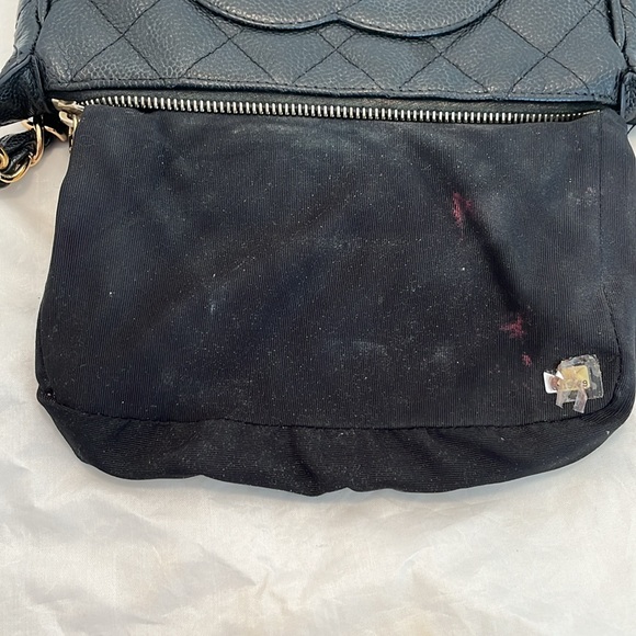 CHANEL Caviar Timeless Pochette - Picture 4 of 16